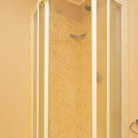 Apartment The Best Rent - Beautiful Near Loreto Metro Station Milan