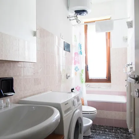 Youhosty - Suzzani 269 Apartamento Milão