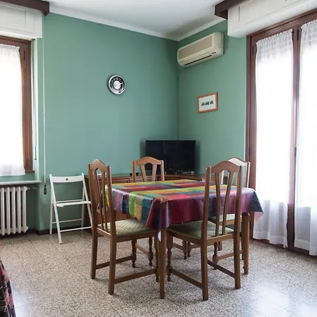 Youhosty - Suzzani 269 Apartamento Milão