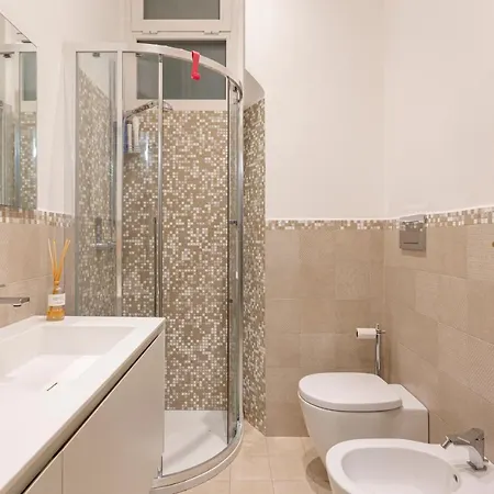 Restayled Chic Apartement- Via Ozieri * Mediolan