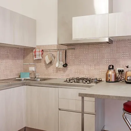 Apartament Restayled Chic Apartement- Via Ozieri Mediolan