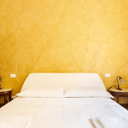 Restayled Chic Apartement- Via Ozieri Apartament *