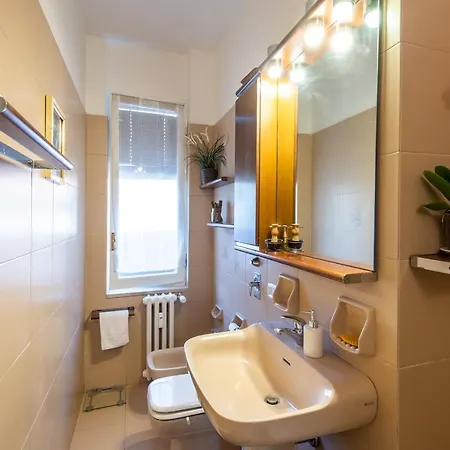 Milano Guest House ゲストハウス
