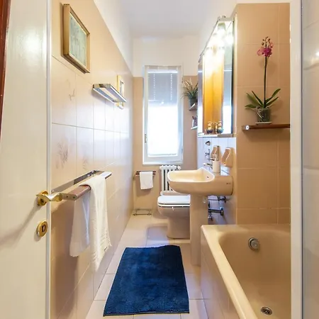 Milano Guest House Vendégház