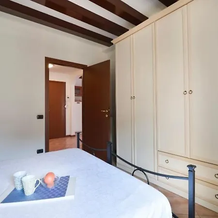 Porta Venezia Halldis Apartment Milan