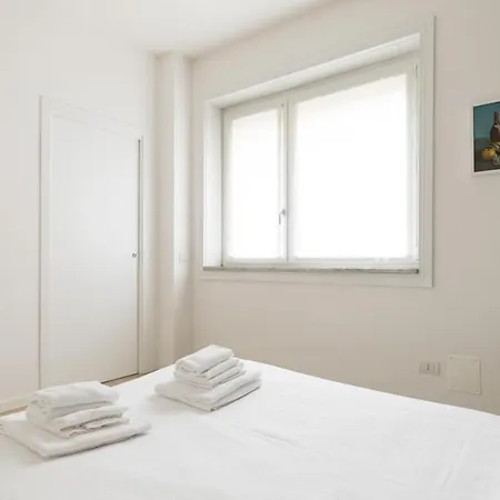 Italianway - Spontini 10 - Ms 2 Nt *