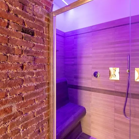 Luxury In Center Milano