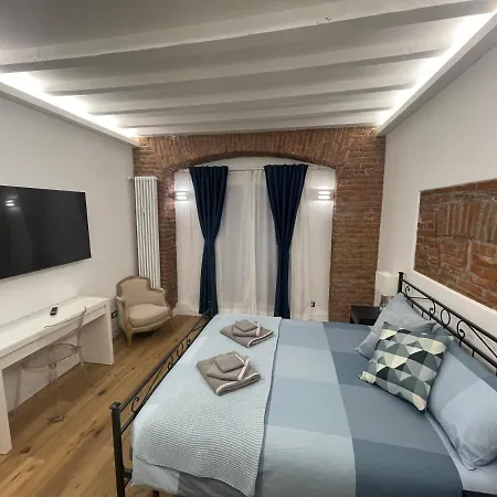 Luxury In Center