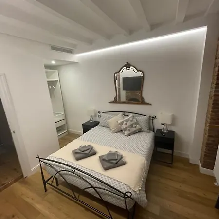 Luxury In Center Milan