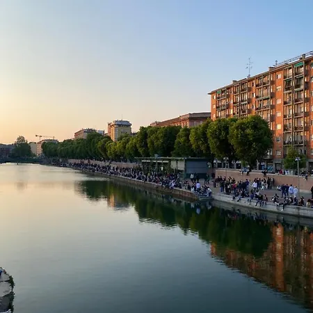 Lägenhet La Mansarda Sui Navigli Milano
