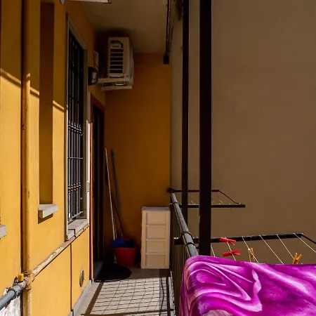 The Rent - Cozy Near Lambrate Metro Station *