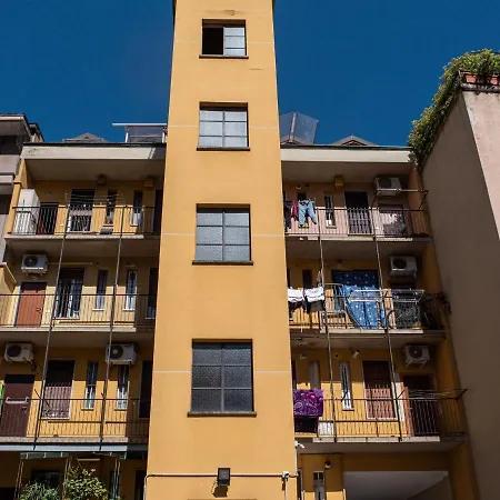 The Rent - Cozy Near Lambrate Metro Station * Milan