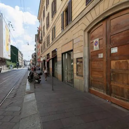 Lägenhet Guesthost - Porta Ticinese Balcony