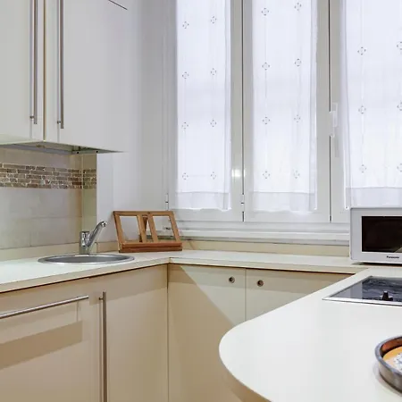 Apartment Upscale Urban Retreat In Porta Venezia *