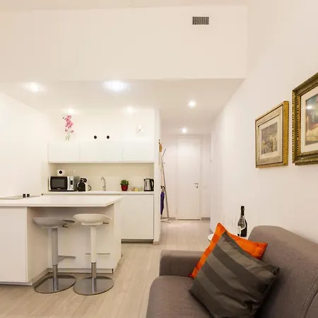 Queen Of Brera - San Marco 1 Apartament *