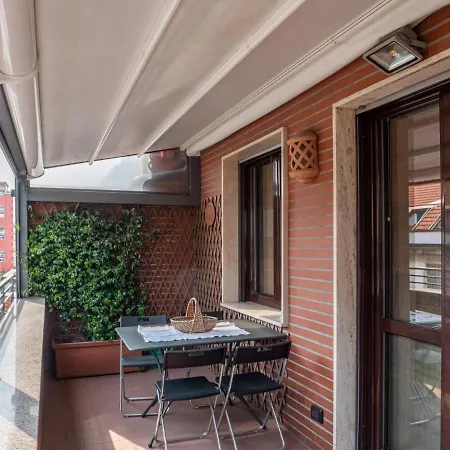 The Rent - Three-bedroom In Acquabella Apartamento
