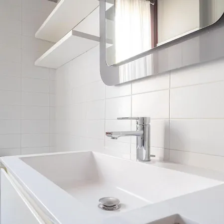 The Rent - Three-bedroom In Acquabella