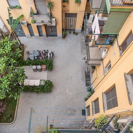 The Rent - Three-bedroom In Acquabella Milan