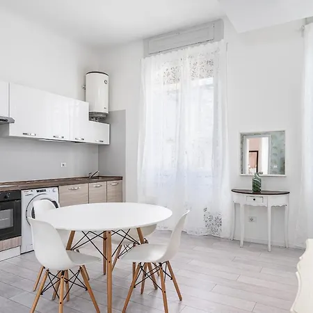 Hemeras Boutique Homes - 4 Design Homes In Center Διαμέρισμα *