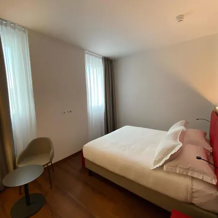 Отель Amedia Milan, Trademark Collection By Wyndham 4*