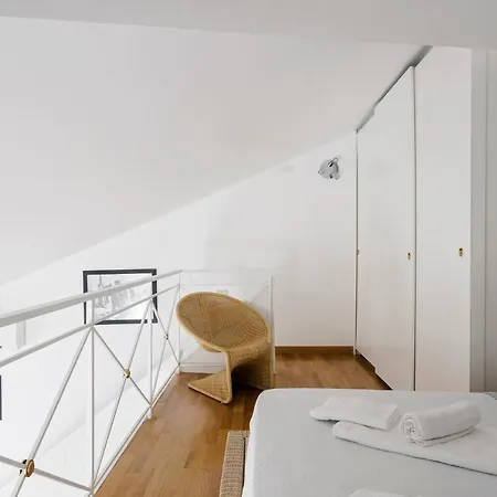 Hostmate - - Vicolo Fiori - Brera Apartamento *