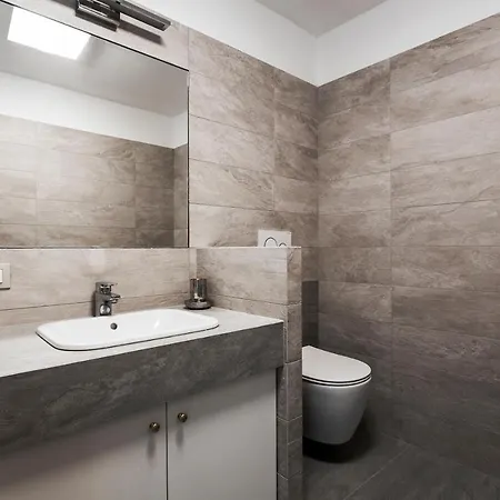 Hostmate - - Vicolo Fiori - Brera Apartamento *