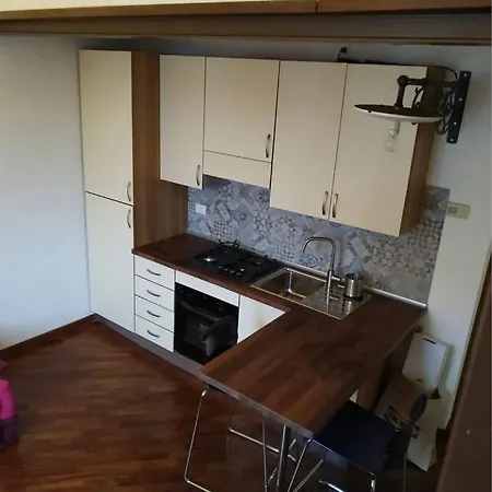 Mikehouse * Milan