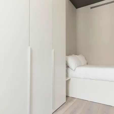 Baracchini 9 B * Milano