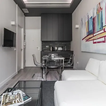 Baracchini 9 B Milano