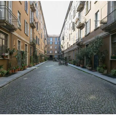 Apartment Splendido Bilocale In Via Orti - A Pochi Metri Dal Policlinico Milan