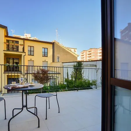 Candoglia Halldis Apartments Apartment