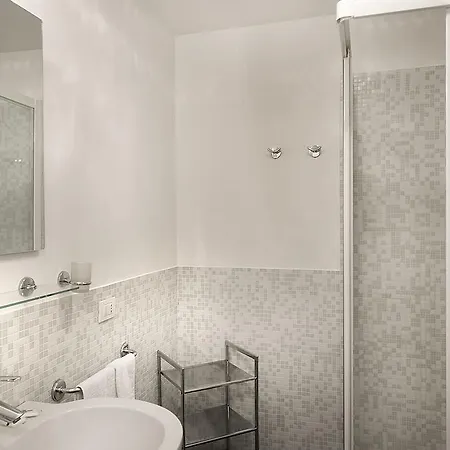 Corsica Halldis Apartment * Mailand