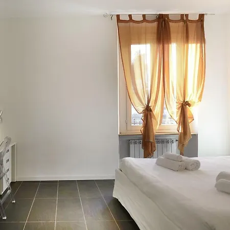Corsica Halldis Apartment Hotel Mediolan