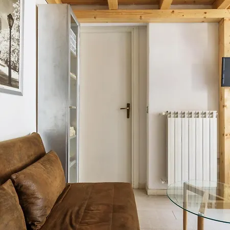 Apartment Charming Nest In The Heart Of Milano-isola