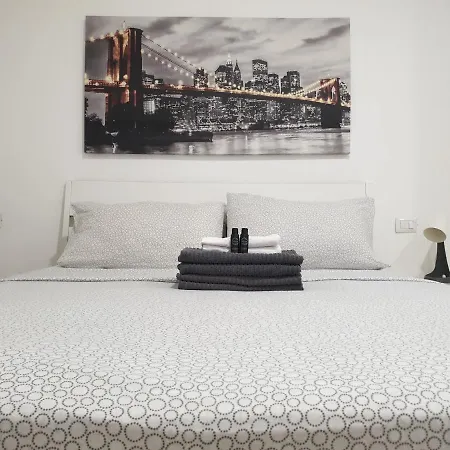 Pretty Space 100metri Da Stazione ميلان