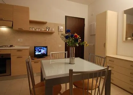 Candoglia Halldis Apartments * Milano