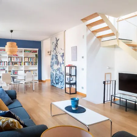 The Best Rent - Large Three Bedrooms In Apartment Milan