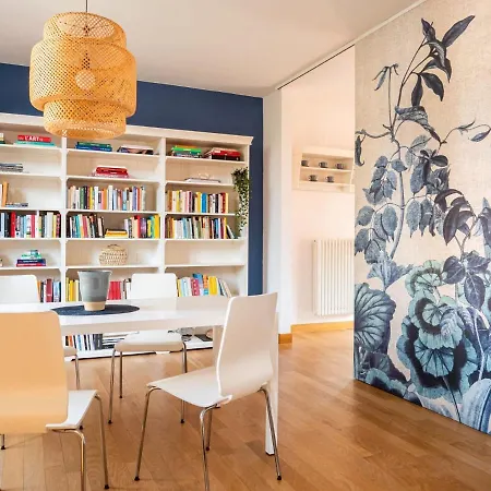 The Best Rent - Large Three Bedrooms In Apartment *