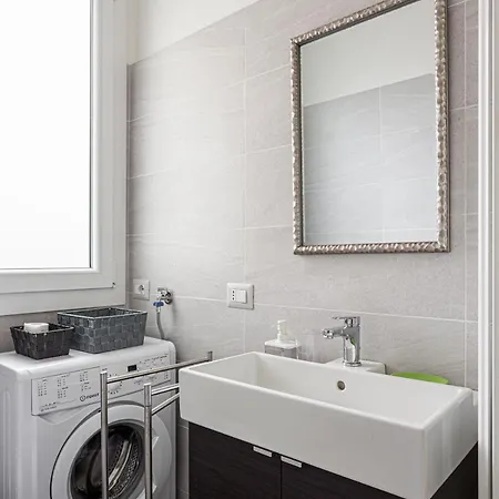 Lägenhet Hostmate - - Via Cantoni - Washington Milano