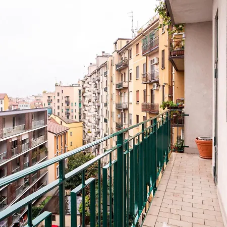Two-bedroom Near Corso Indipendenza Appartement Milan