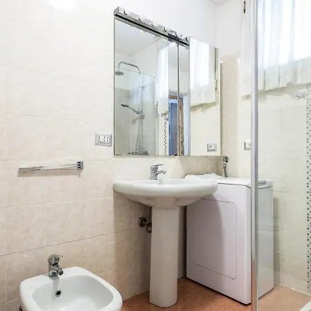 Charming Nest In The Heart Of Milano-isola