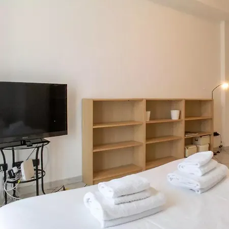 Modern Apartment-milan Central Station Apartamento Milán