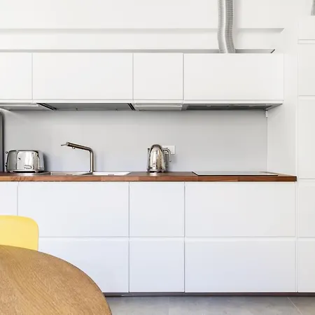 White Navigli Apartment *