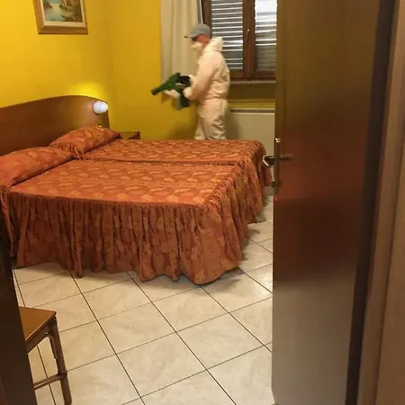 Szálloda La Caravella 2*