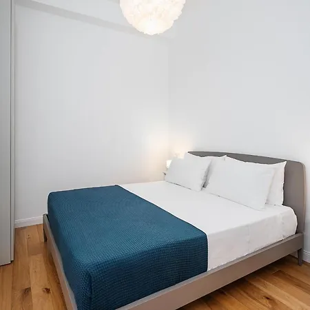 Hemeras Boutique Homes : 3 In Center Apartment Milan