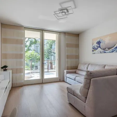 Easylife - Modern And Spacious In Fiera Life 度假居 *