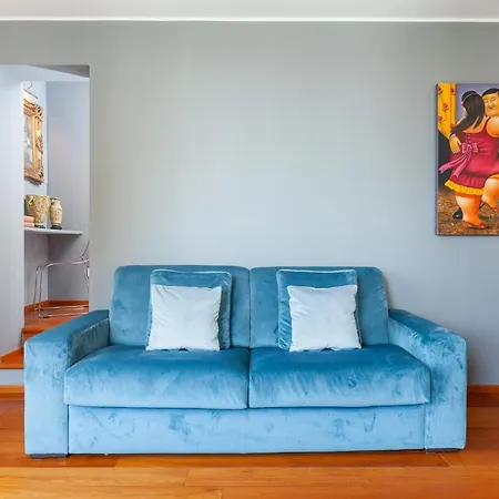Appartement Luxury Attic Duomo Milaan