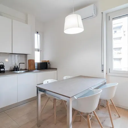 New Apartment Close To Navigli - Iulm - Ponti Apartment Milan