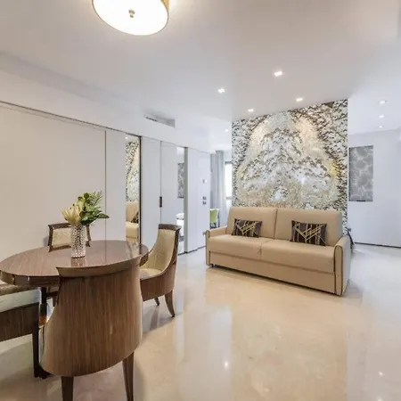 Royal - Centro Apartment Milan