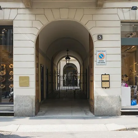 Plum Guide - Saltire